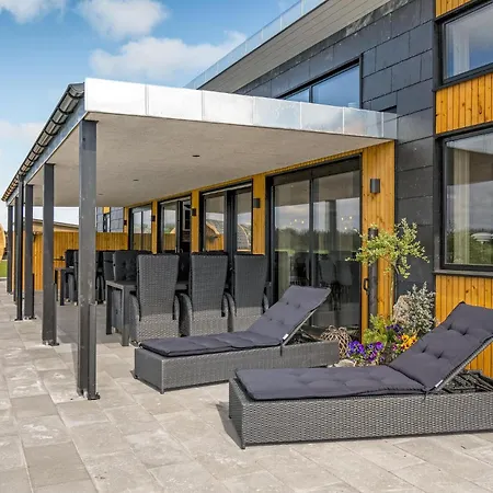 5 Bedroom Cozy In Holiday home