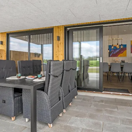 5 Bedroom Cozy In *