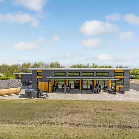 5 Bedroom Cozy In * Hadsund